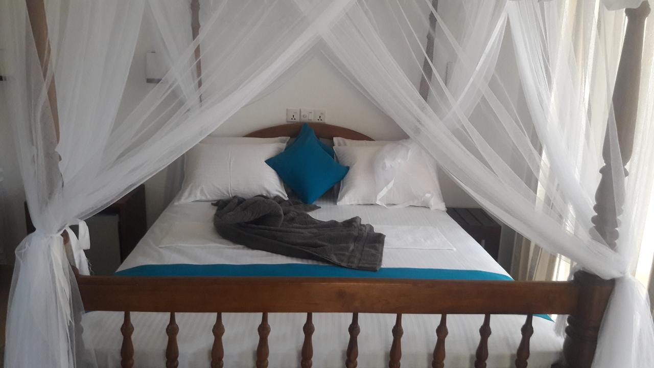Malee Villa Matara Bagian luar foto